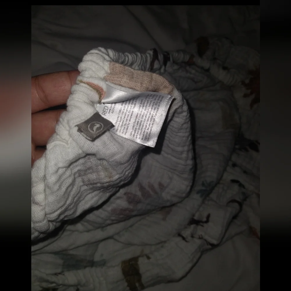 Red Brand Soft White Blanket